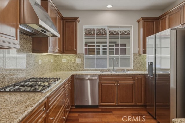 Building Photo - 65 Wonderland