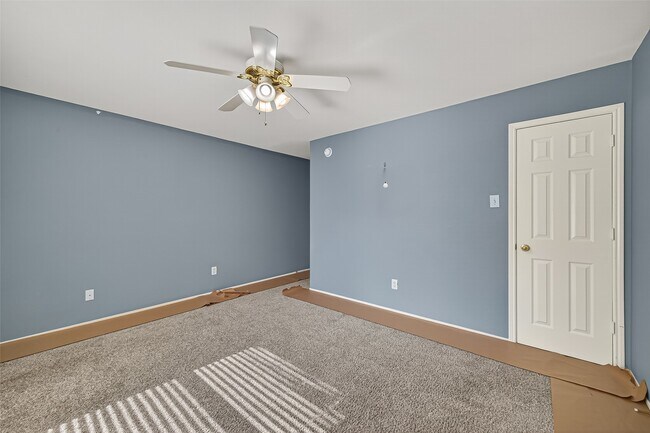 Building Photo - 14762 Country Rose Ln