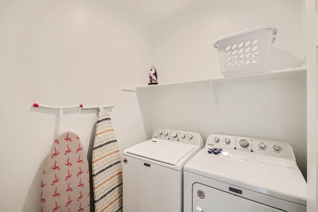 Building Photo - 9417 W Atlantis Wy