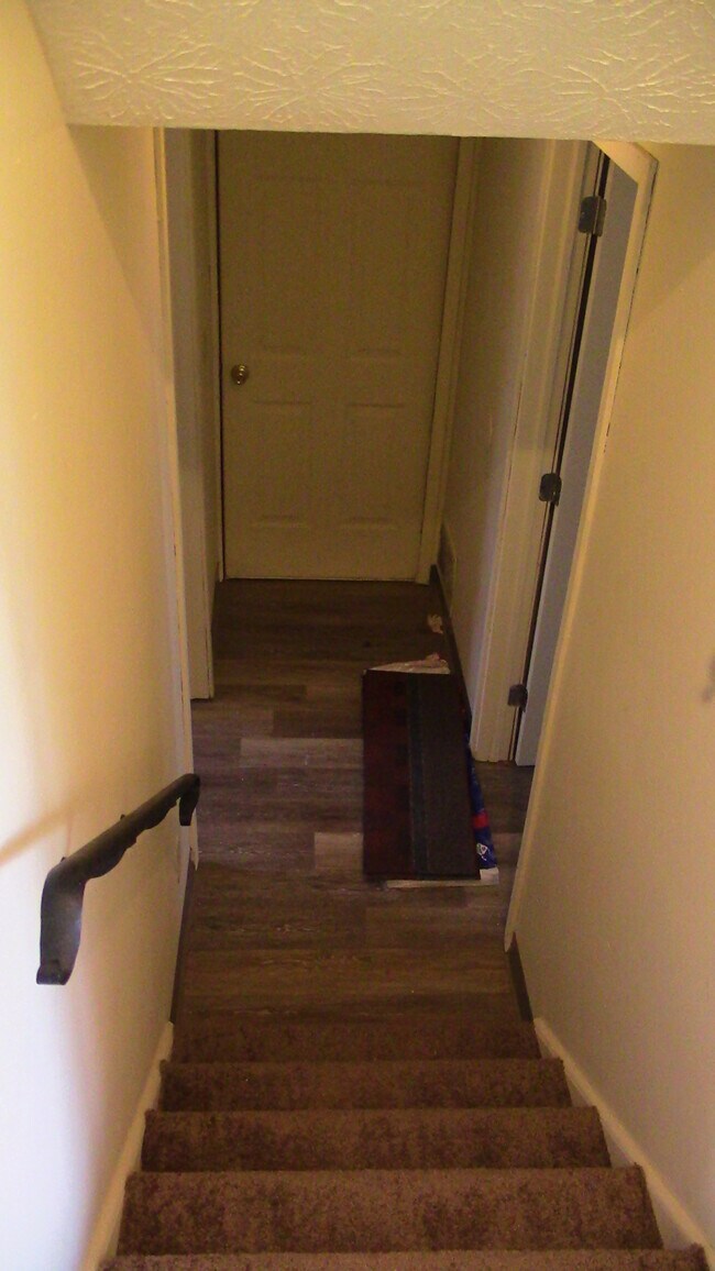 Building Photo - 3089 Hatfield Ct