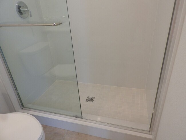 Building Photo - Beautiful Smart Home in Granite Bay  With Solar!!