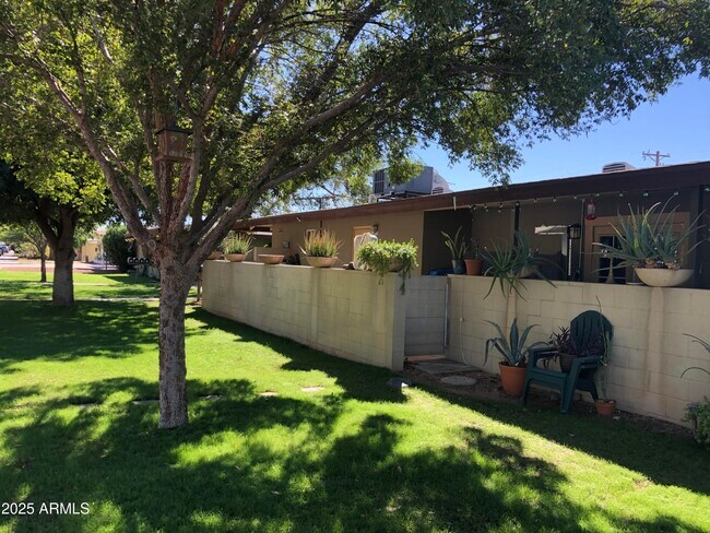 Primary Photo - 2020 S Granada Dr
