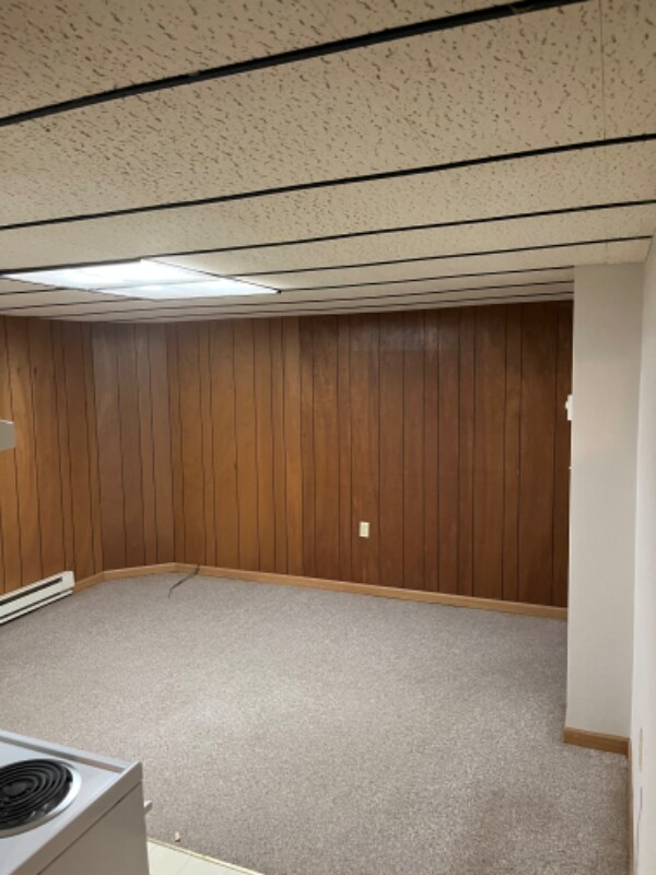 Building Photo - 928 2nd Ave NW