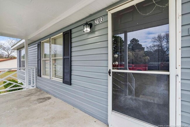 Building Photo - 2103 Obrien Dr