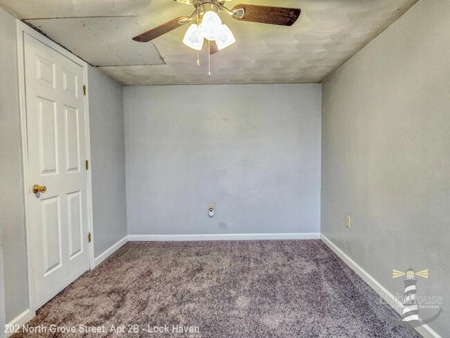 Building Photo - 201 E Church St