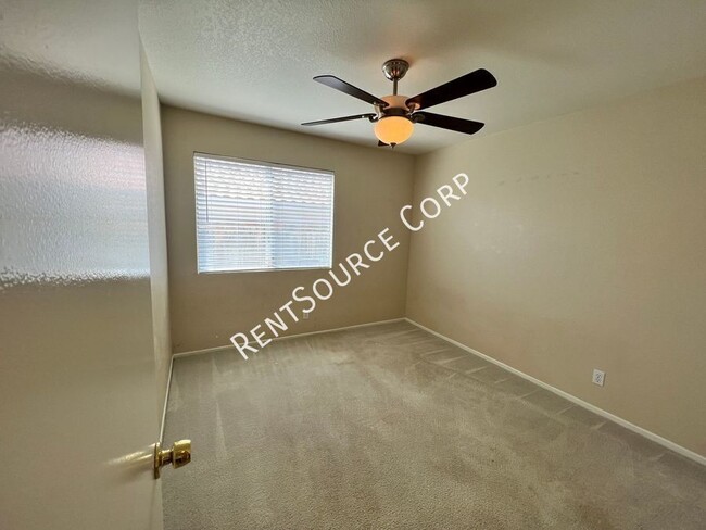 Building Photo - 3424 Amber St