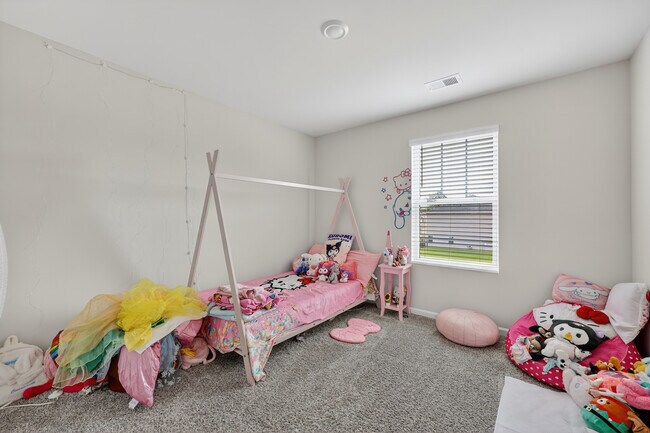 Building Photo - 103 Bird Dog Dr