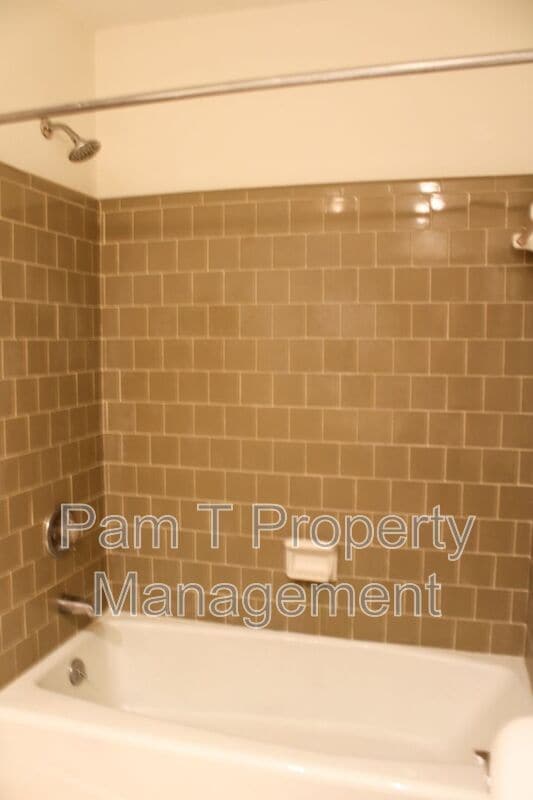 Building Photo - 455 Mall Blvd