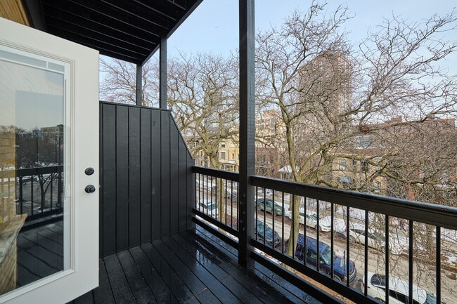 Building Photo - 5200 N Winthrop Ave