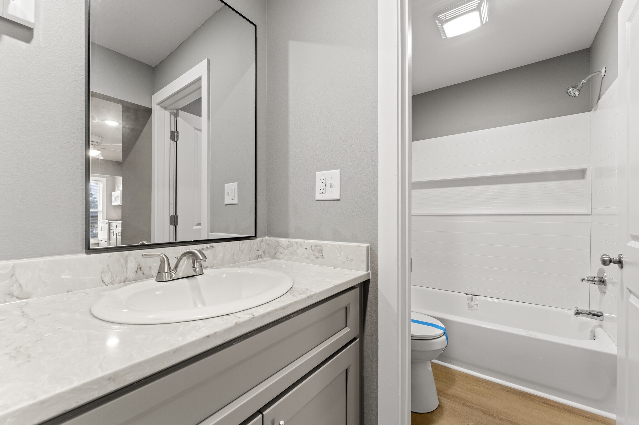 Bathroom - 103 N Scanlan St