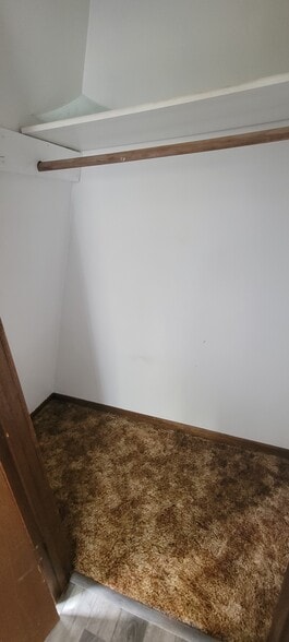 Bedroom 1 Closet - 353 Emma St