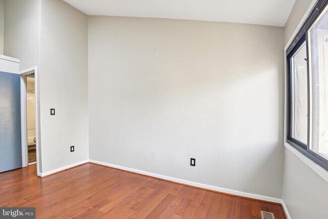 Building Photo - 9717 Hellingly Pl