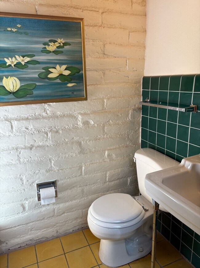 Building Photo - Tucson West 3 Bedroom