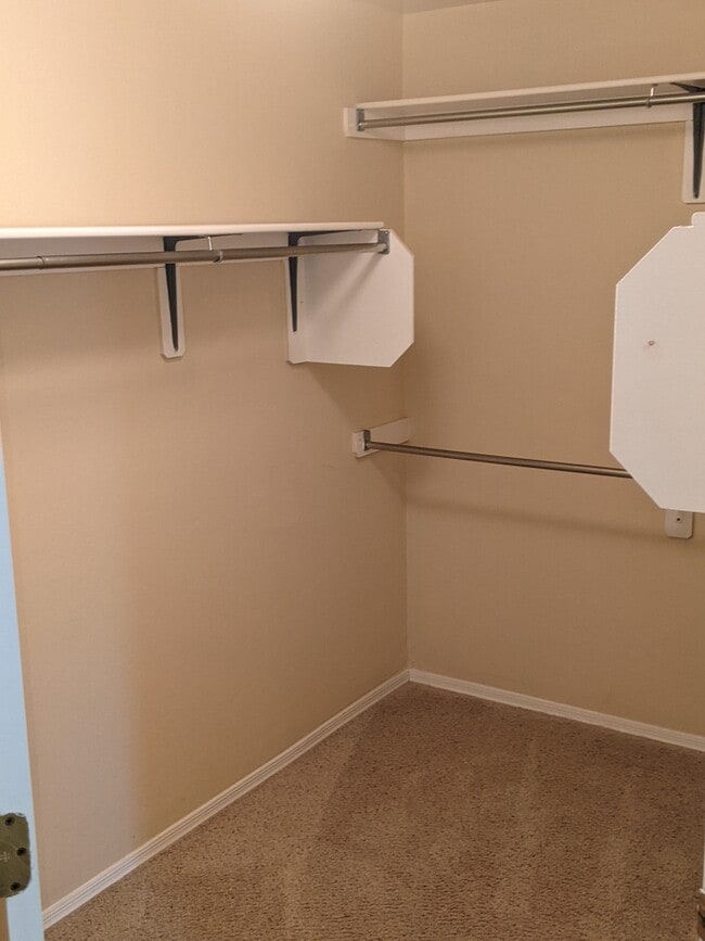 Master Closet - 2371 E Stone Stable Dr