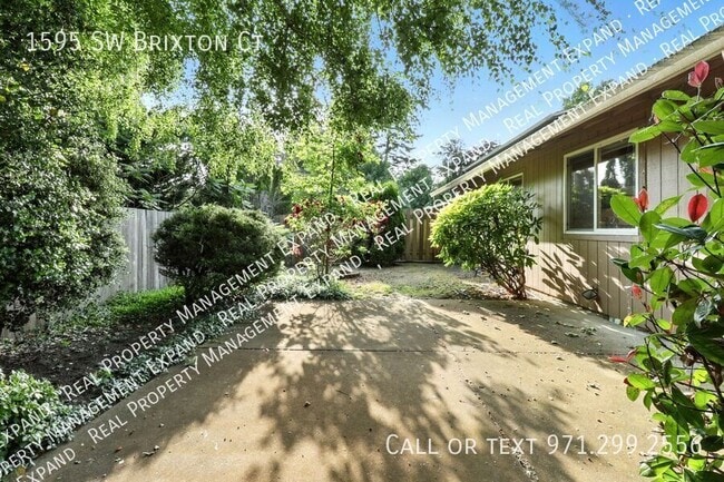 Building Photo - 1595 SW Brixton Ct