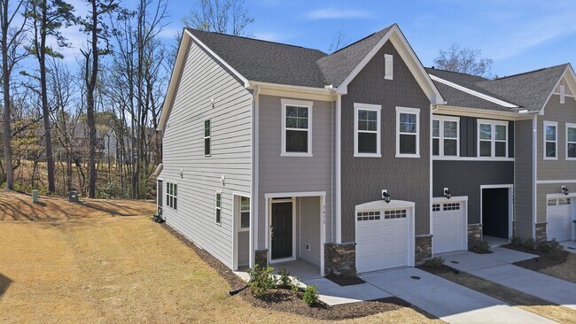Building Photo - Upgraded 3BR Townhome in Wake Forest | Open Layout, Garage & Resort-Style Amenities