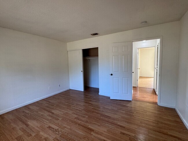 Building Photo - 8213 Diana Marie Dr