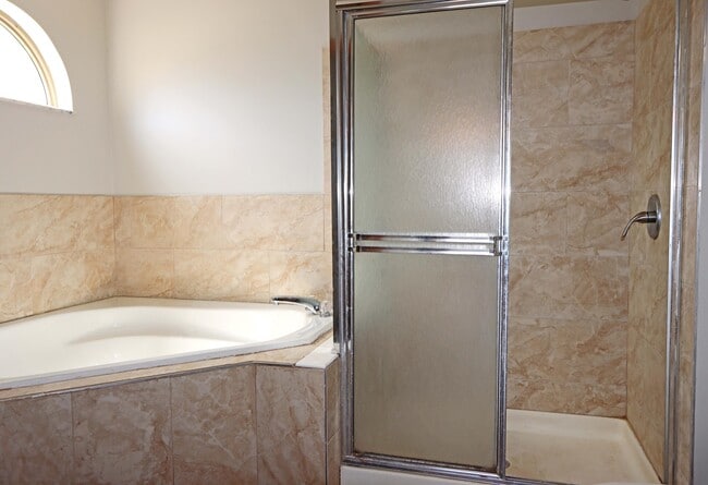 Building Photo - 1417 Wild Oats Dr