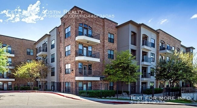 Building Photo - The Davis Soco