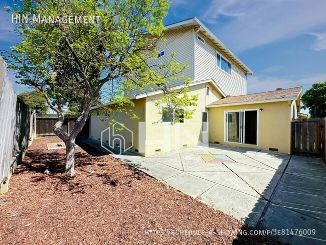 Building Photo - 5625 Tilden Pl