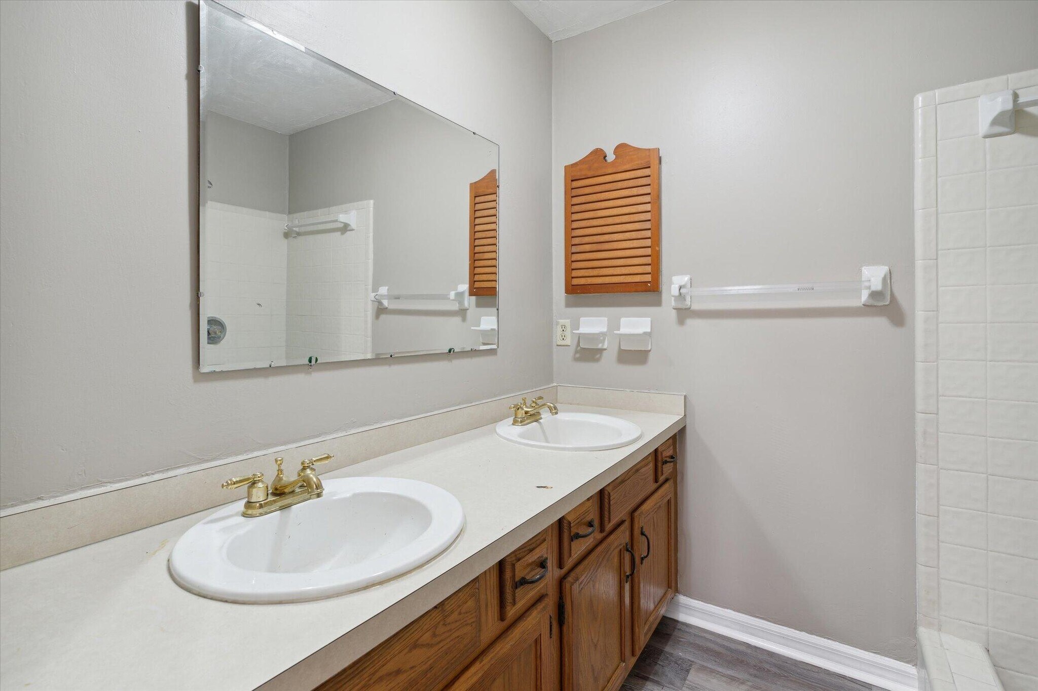 Building Photo - 511 SW 69th St