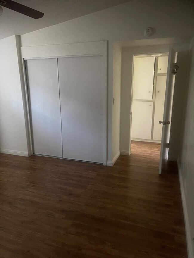 Interior Photo - Fay Ln