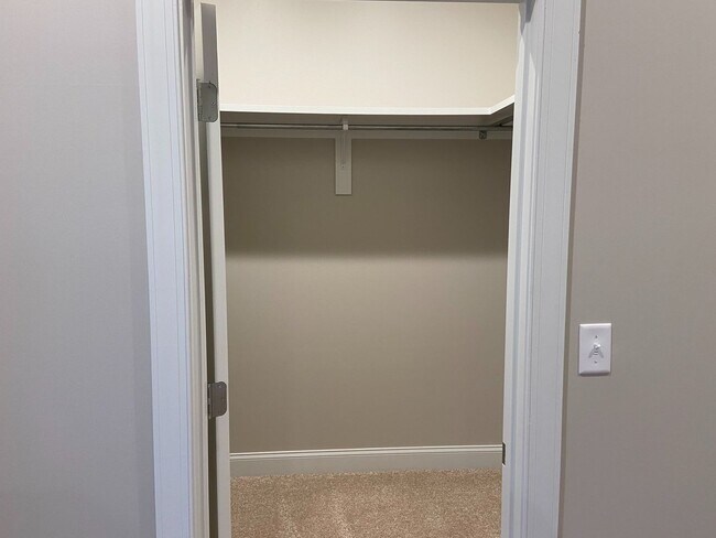 Building Photo - 3BR/3BA For Rent