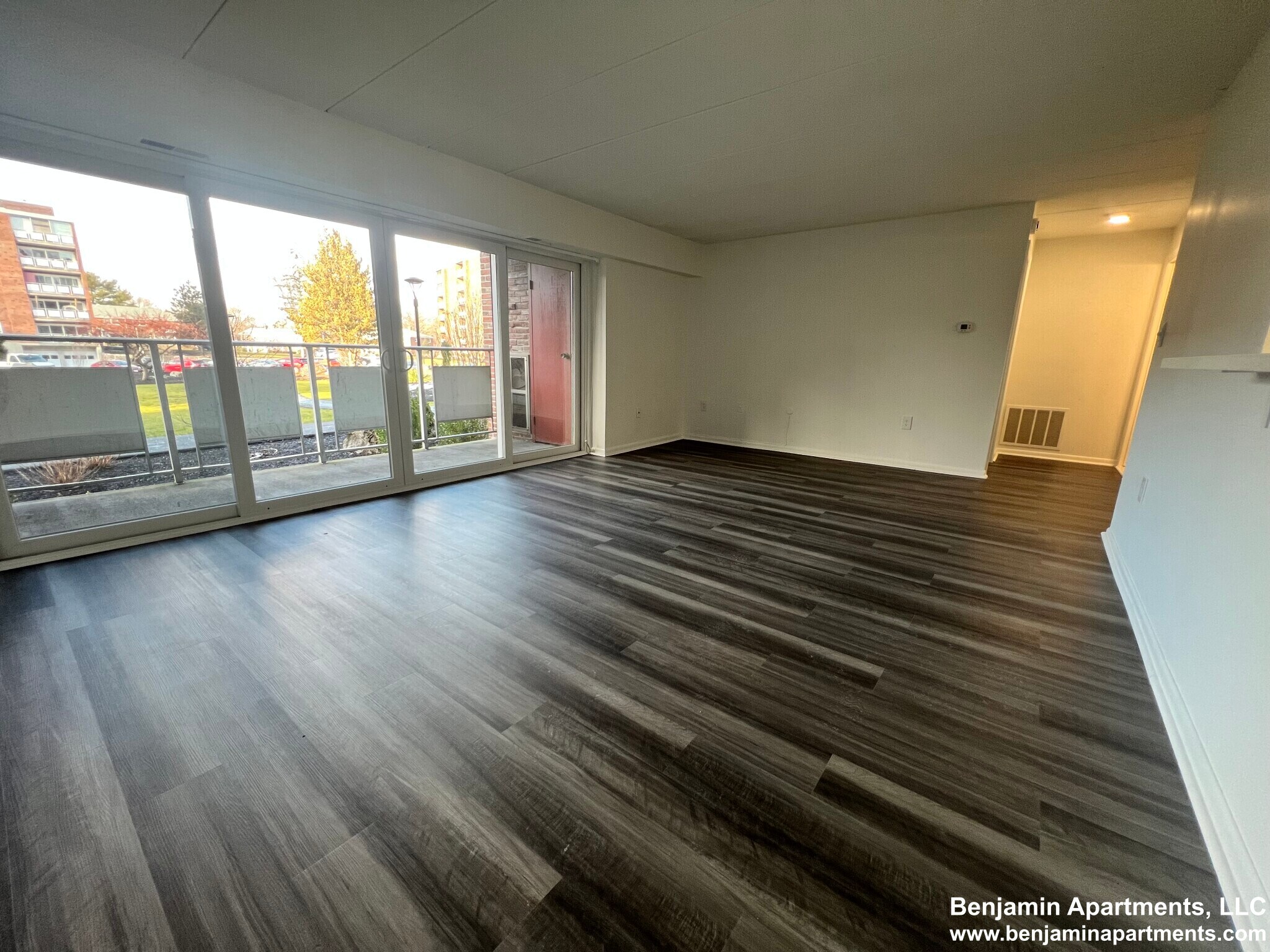 Building Photo - 51 Hill Rd