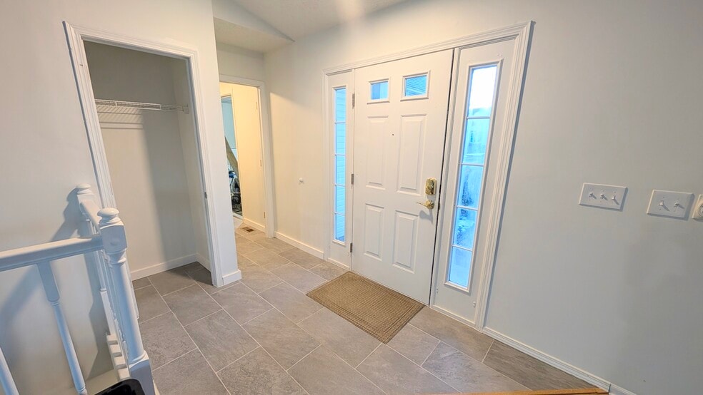 Building Photo - 4381 Alderson Ct