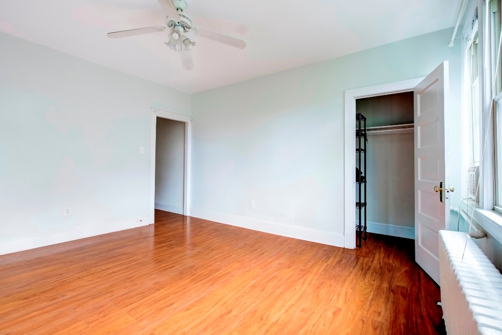 Living Room - 1628 D St SE