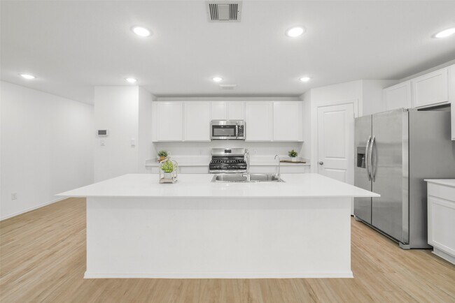 Building Photo - 1504 Twilight Grn Dr