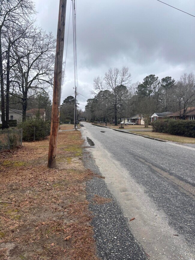 Building Photo - 232 Pinckney St