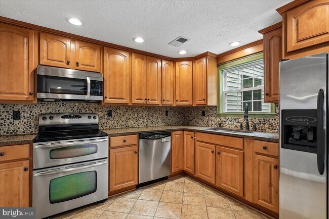 Building Photo - 1594 Lodge Pole Ct