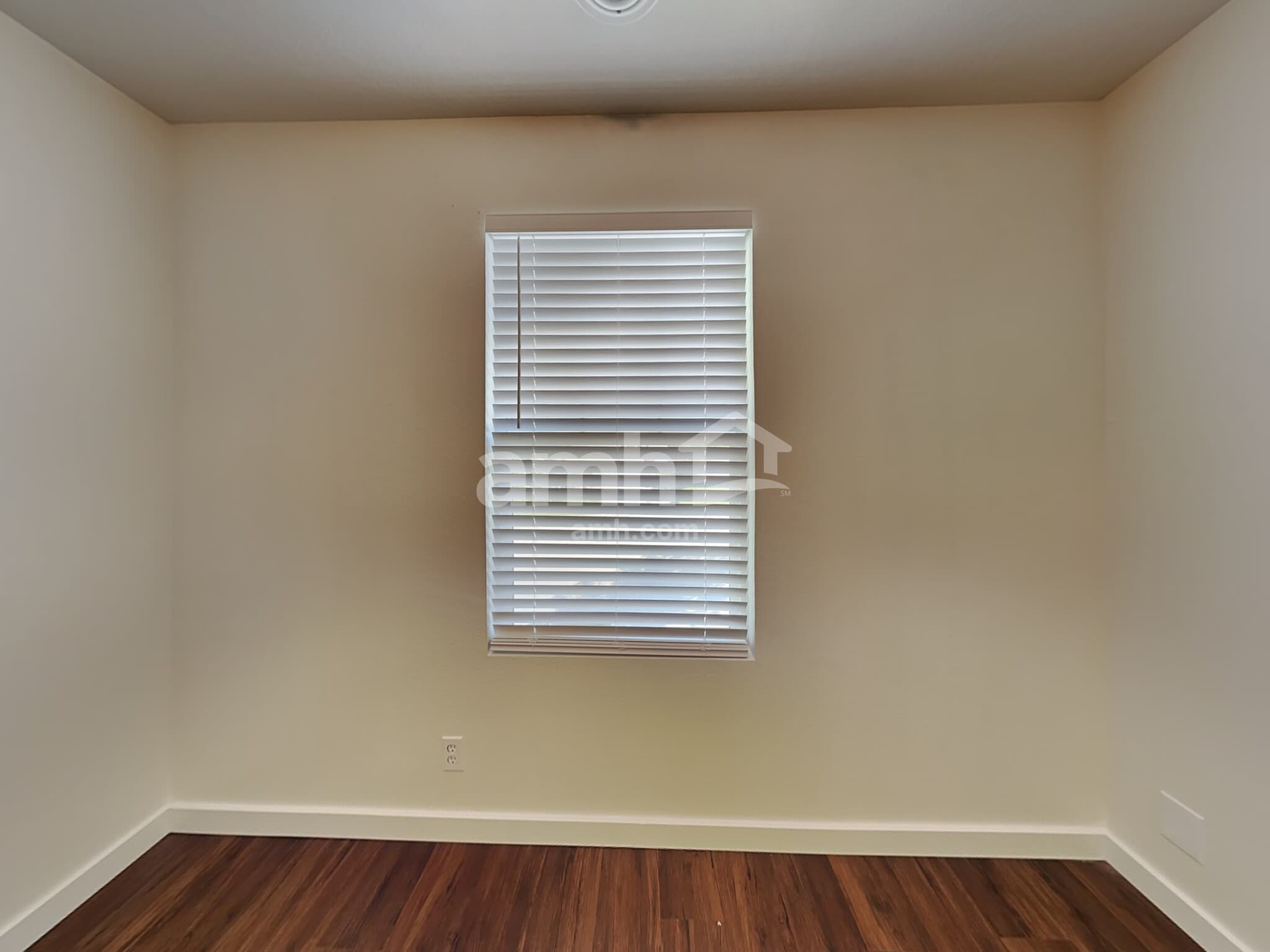 Building Photo - 19735 Susquehanna Way