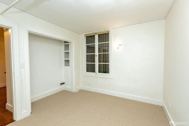 Building Photo - 1298 Sacramento St