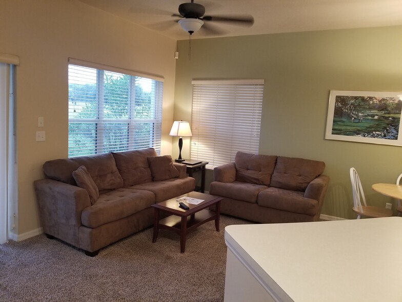 Building Photo - 9835 Perfect Dr