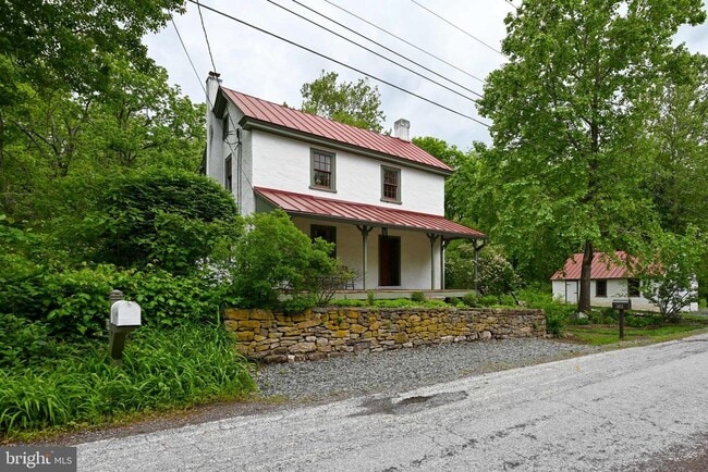 Building Photo - 1451 Old Ridge Rd