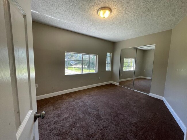 Building Photo - 10204 N Edison Ave