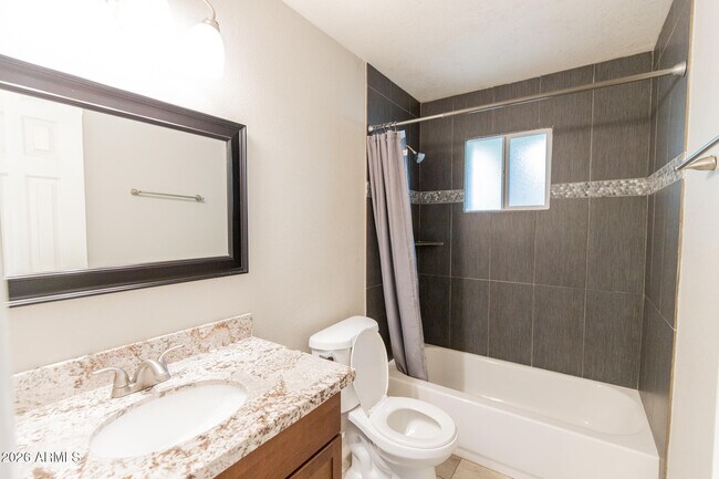 Building Photo - 1620 S Hardy Dr