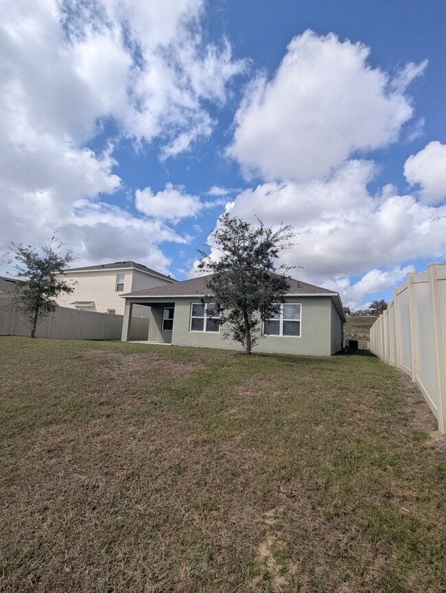 Building Photo - 5751 Galloping Dr