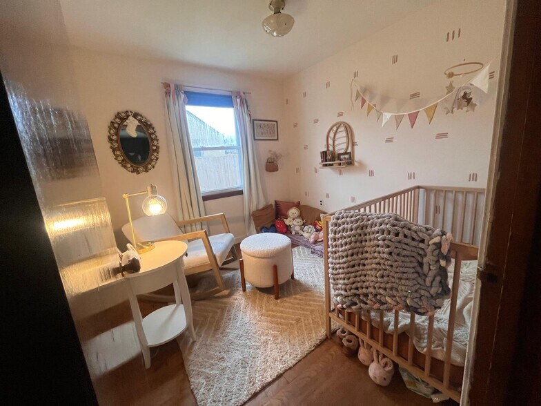 Building Photo - 128 Murrayhill Ave