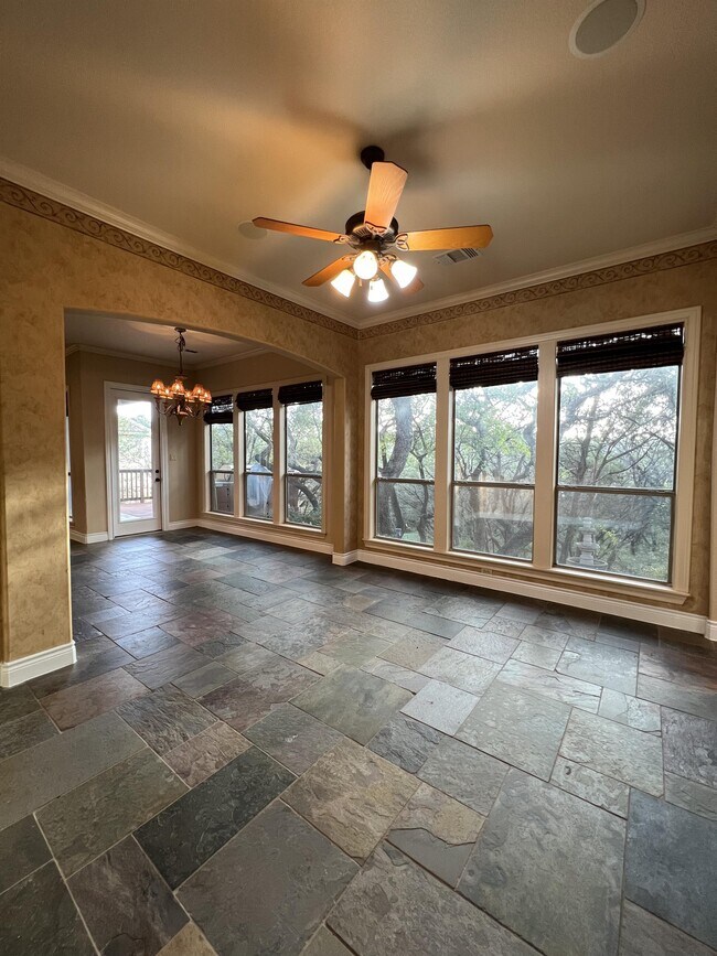 Building Photo - 2922 Ivory Creek