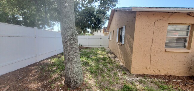 Building Photo - 1066 Indiana Ave