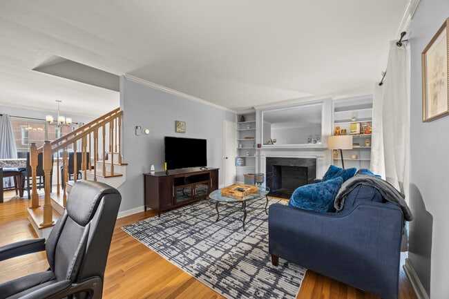 Building Photo - 1744 E Broad St