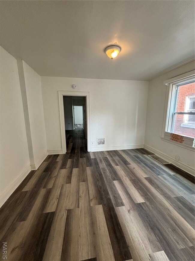 Building Photo - 6037 W Florissant Ave