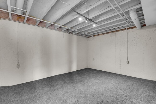 Building Photo - 51 Fountainview Dr