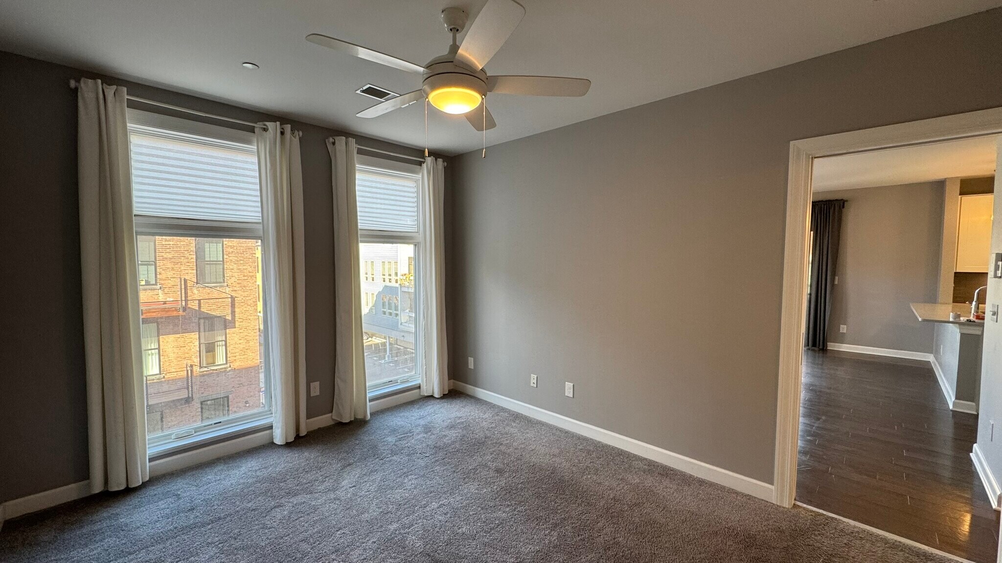 Building Photo - 116 W 15th St