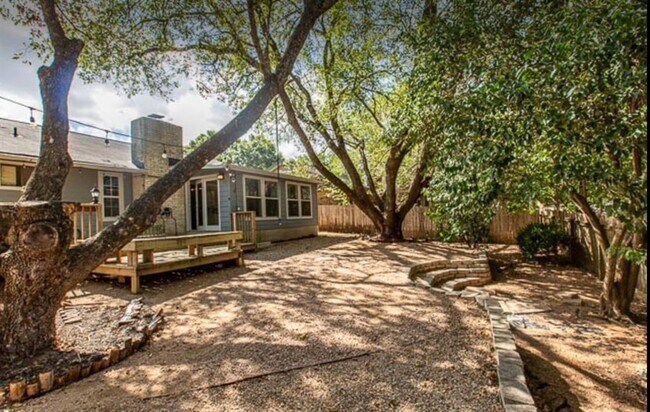 Building Photo - 4608 Cliffstone Cove