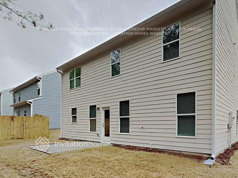 Building Photo - 99 Lantana Crossing