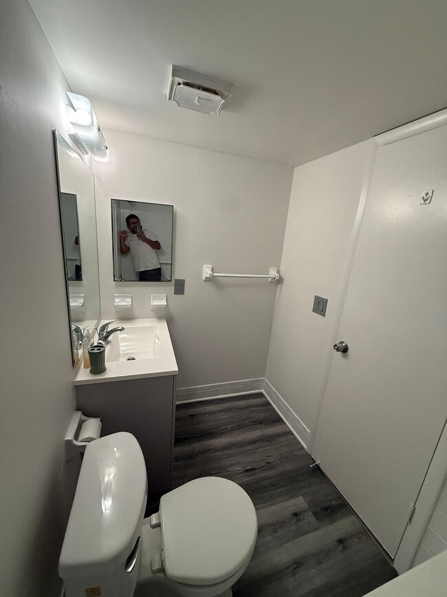 Building Photo - 7355 NW 5th Pl